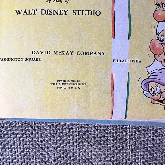 1937 VTG Walt Disney’s Snow White & the Seven Dwarfs Hardback Child’s Story Book - Picture 3 of 7
